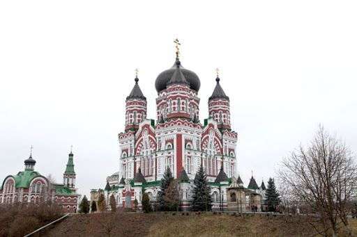 Коронавирус обнаружили в киевском монастыре, где находится резиденция главы УПЦ МП Онуфрия