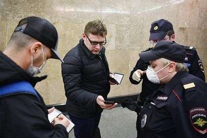 Право московских полицейских штрафовать по региональному закону объяснили
