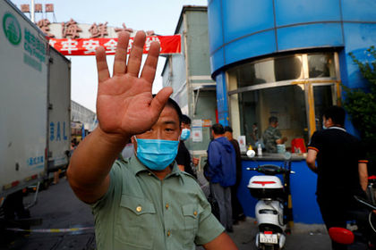 Еще один китайский город ввел военное положение из-за коронавируса: Общество