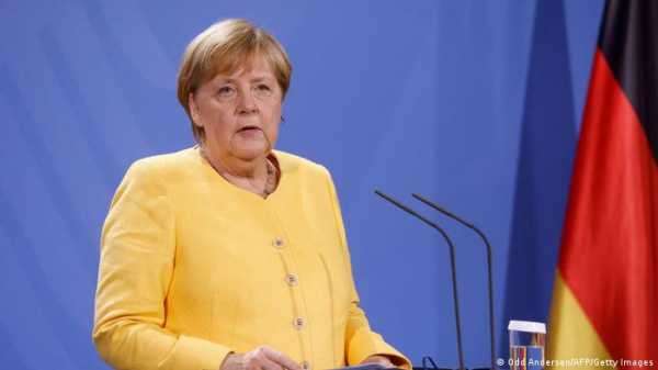 Меркель осудила Минск за “гибридную агрессию” в связи с миграционным кризисом