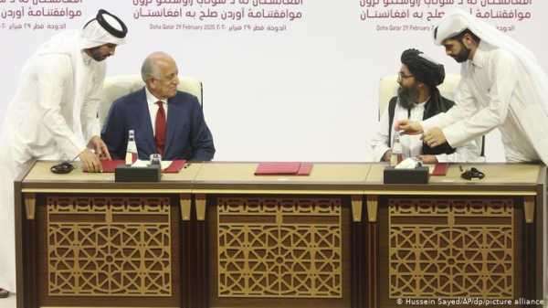 США проведут переговоры с талибами в Катаре