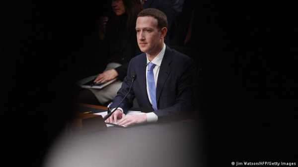 Цукерберг отверг обвинения бывшей сотрудницы Facebook