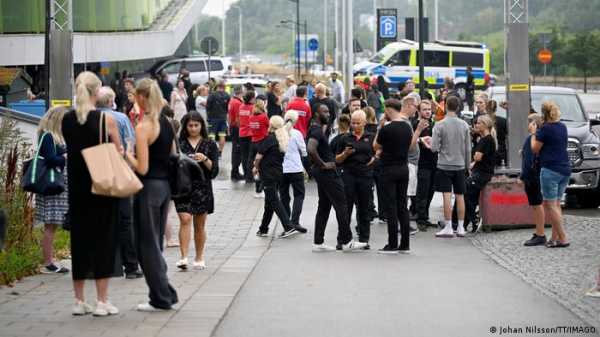 Скончался один из раненых при стрельбе в торговом центре в Мальмё