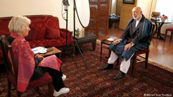 Хамид Карзай назвал позором уход США из Афганистана