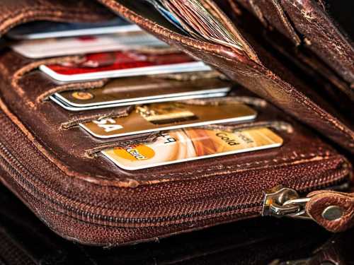 Чому старий гаманець у жодному разі не можна викидати, що з ним потрібно зробити