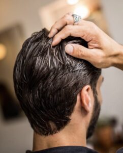 Подбор идеального средства по уходу за волосами для мужчин