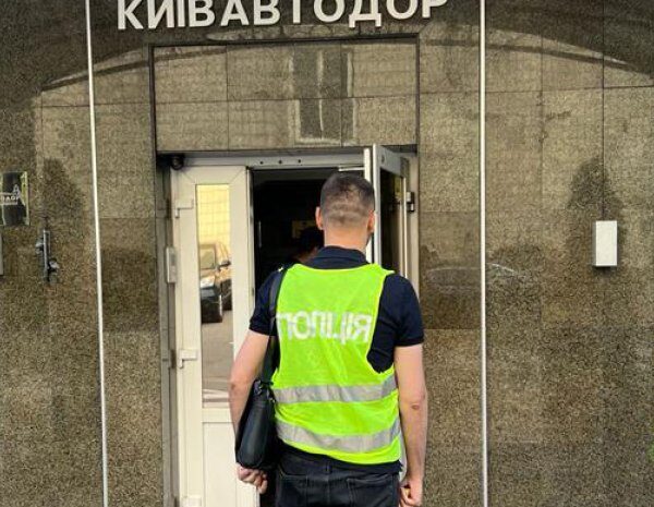 20 обшуків одночасно: «Київавтодор» і підрядників перевіряє поліція та прокуратура (фото)