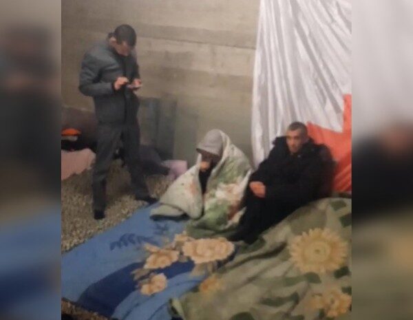 Депортація українців — на кордоні РФ і Грузії застрягла ще група громадян України — фото і відео