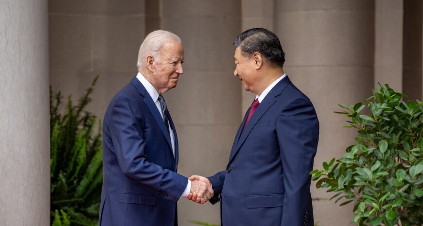 «Ясна і послідовна»: зустріч Сі та Байдена не змінила позицію Китаю щодо України, — МЗС КНР
