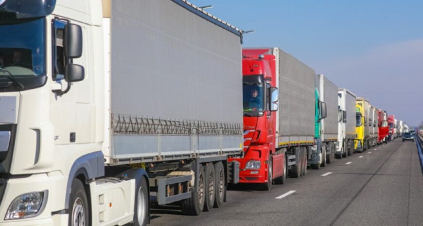 Перевізники, які блокують українські вантажівки на кордоні, найімовірніше, пов’язані зі спецслужбами РФ — фото