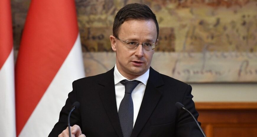 «Провальні рішення»: в Угорщині натякають, що ЄС не варто обговорювати 12-й пакет санкцій проти РФ