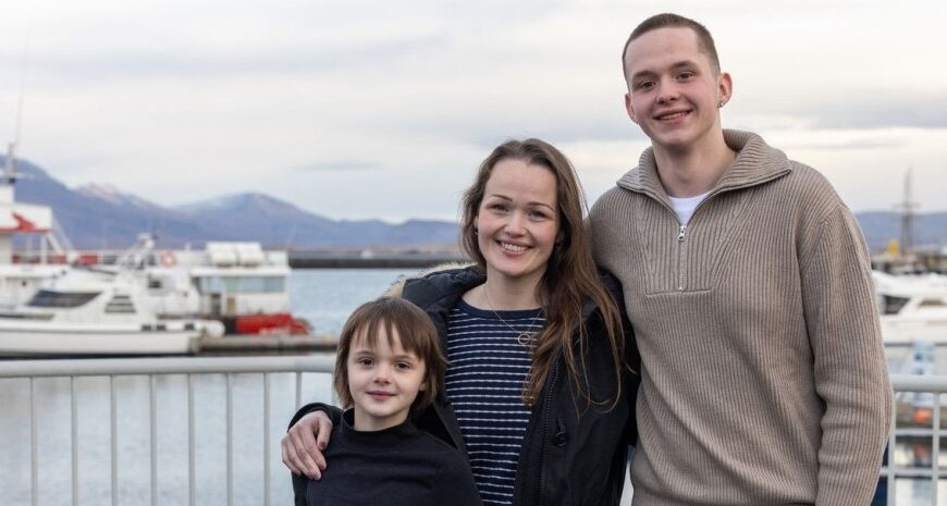 Сім’ї в Ісландії кажуть, що потрапили у фільм-катастрофу — чекають на виверження монстра