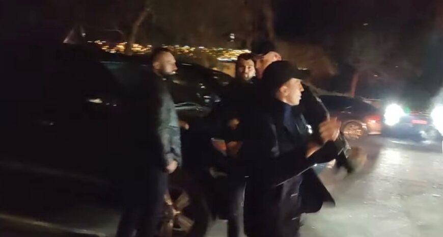 На Ткача напали під час зйомки біля ресторану на Київщині — як відреагувала поліція