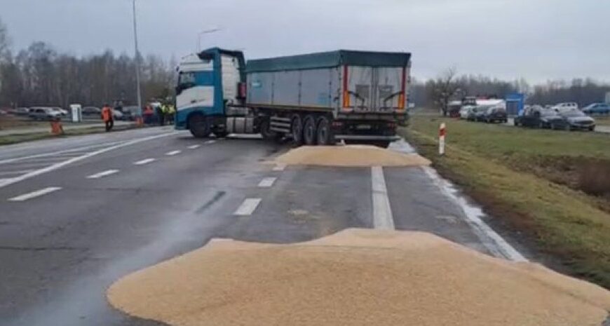Блокада кордону — фермери розблокують кордон під Калінінградом — деталі