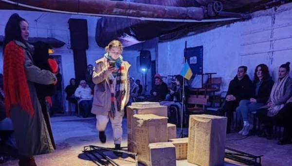 Театр із Хмельниччини покаже інтерактивну виставу про Маріуполь за кордоном