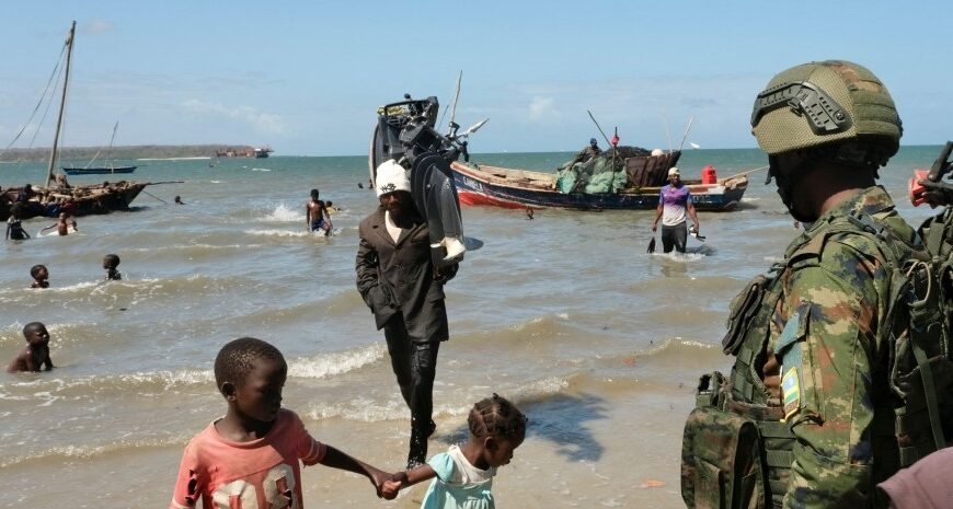 Біля Мозамбіку загинули понад 90 людей — затонуло судно — подробиці