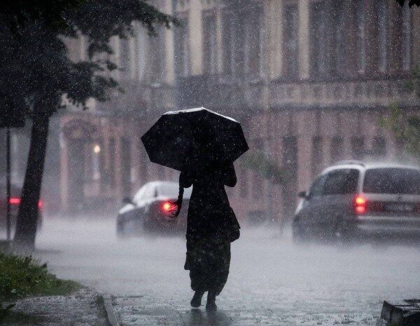 Прогноз погоди на тиждень — Україну охоплять дощі з грозами