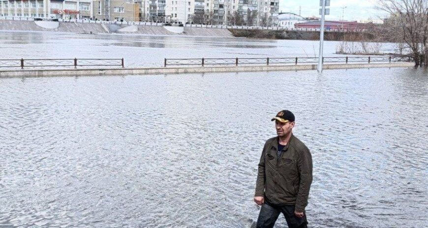 Повінь у РФ — в Кургані рівень води піднявся на 11 см протягом 2 годин — відео