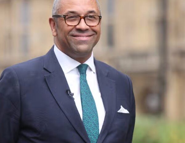 Британія вишле військового аташе Росії та обмежить візи дипломатам, — заява міністра