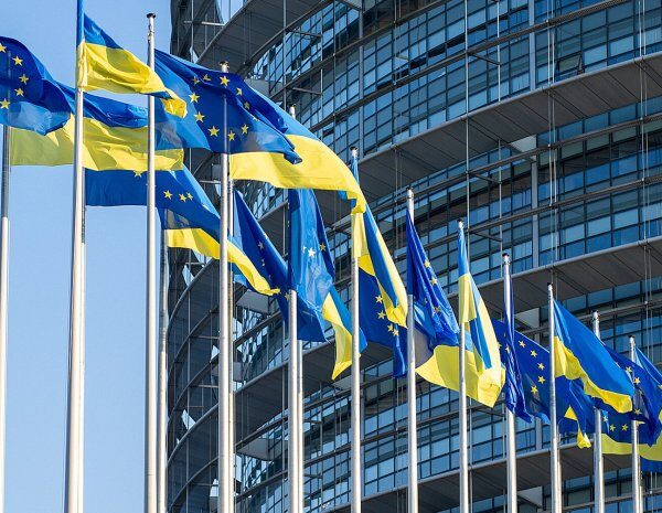 «Білий дим»: посли ЄС схвалили надання Україні коштів від заморожених російських активів