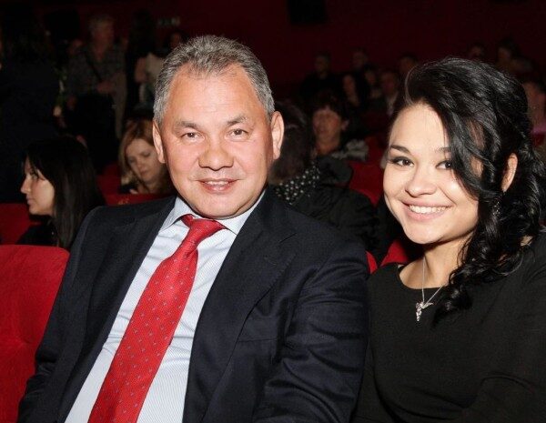 Мальдіви, Абу-Дабі та Дубай: росЗМІ дізналися, хто вилітав із РФ напередодні 24 лютого