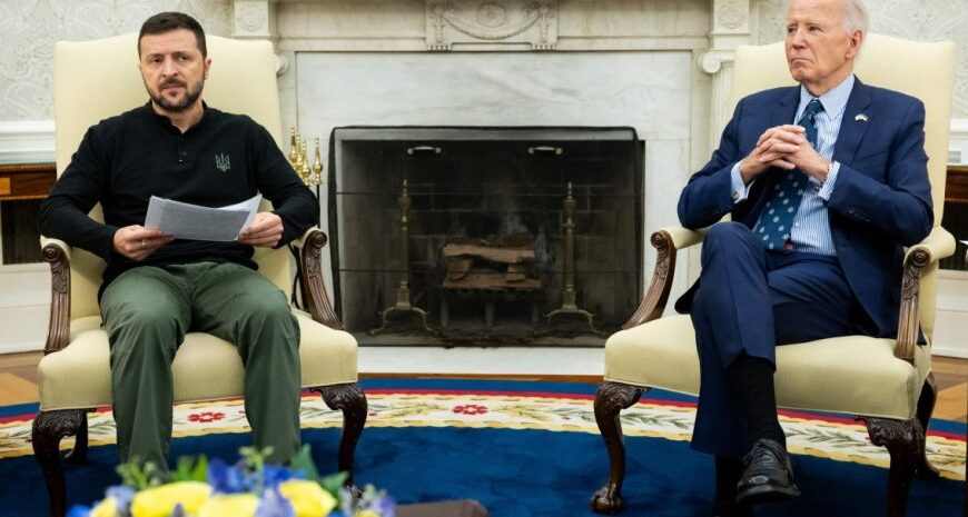 Зеленський покине США без дозволу на використання ракет вглиб РФ, — The Times