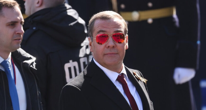 Погрожує Боррелю і Борису Джонсону: Медведєв запропонував знищувати «ворогів» Росії