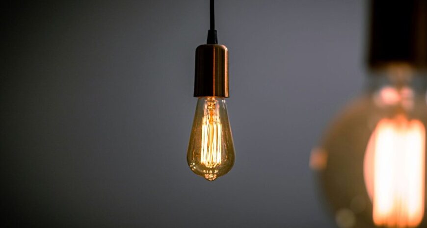 Чи будуть відключення світла влітку в Україні: яка ситуація в енергосистемі