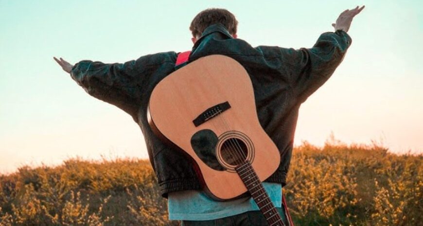 Український співак з’явився у світовому топ 10 рок-хітів: яку композицію шукають в Shazam