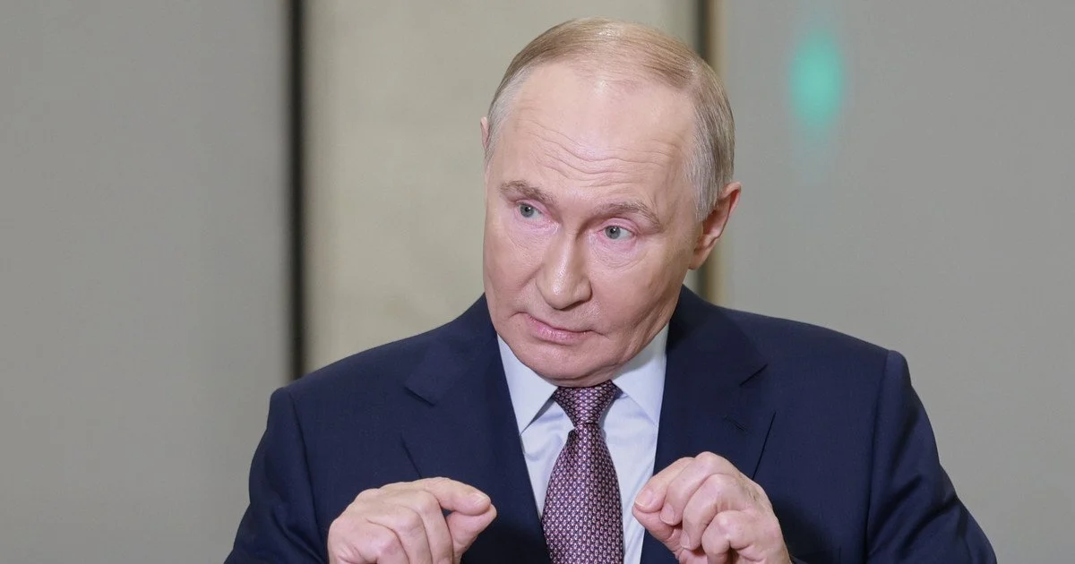 У Макрона прокоментували заяви Кремля про атаку дронів на резиденцію Путіна У Макрона прокоментували заяви Кремля про атаку дронів на резиденцію Путіна