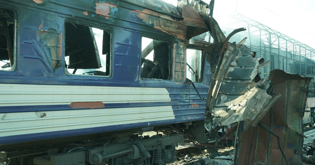 Росіяни прицільно б'ють по локомотивах
