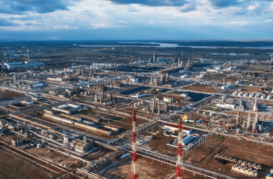 Волгоградський нафтопереробний завод “зупинений” через удар СБУ: які пошкодження та наслідки для&hellip;