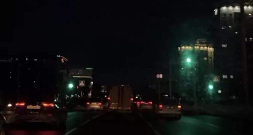 Мінськ занурився у морок: Білорусь охопила несподівана відсутність світла після вказівок Лукашенка (відеоматеріал)