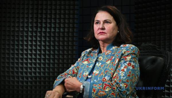 Матернова відповіла Захаровій: Немає комічного у застосуванні зими як зброї масового ураження.