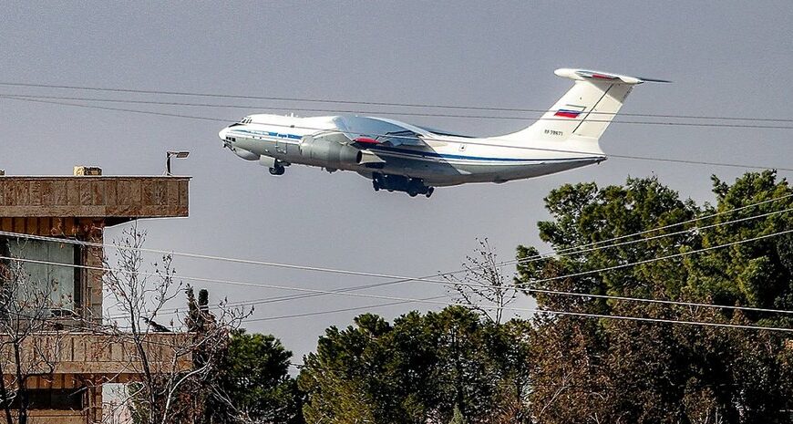 Загадковий вантаж: Російський військовий літак прибув на Кубу.