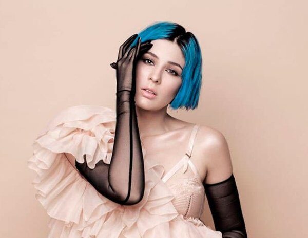 Maruv: Анна Корсун залунала українською — кліп