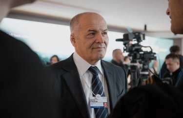 EastOne Group: Віктор Пінчук переоформив власність на “сімейний фонд”. Причини та наслідки рішення.