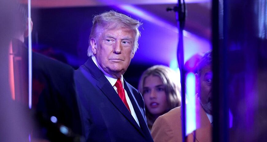 На грі в баскетбол Дональда Трампа освистали глядачі.