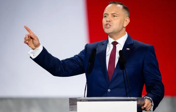 Оцінки Навроцького – поляки вірять президенту