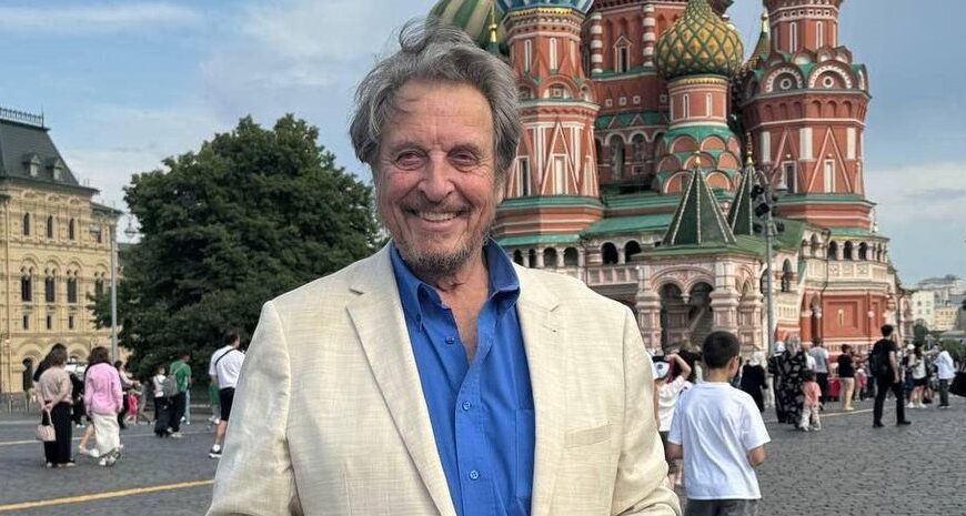 «Росія не мала альтернативи»: батько Ілона Маска знову відвідав РФ і похвалив Путіна