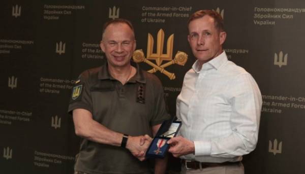 Сирський провів переговори з керівником Спеціальної місії НАТО щодо нагальних потреб Збройних&hellip;