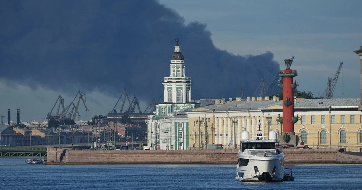 Санкт-Петербург.