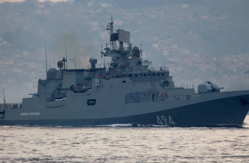 Російський бойовий корабель відкрив вогонь по приватній яхті у Ла-Манші, що сталося