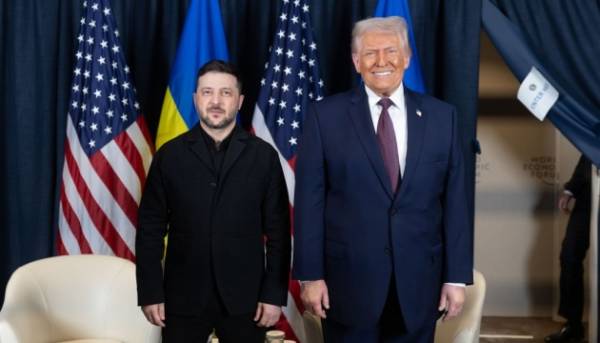 Президент України Володимир Зеленський та колишній президент США Дональд Трамп поспілкувалися телефоном.