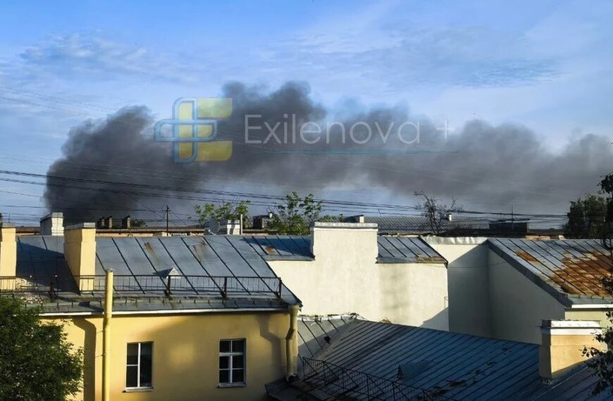 Вибухи у Кронштадті спричинили загоряння: у Санкт-Петербурзі попереджають про загрозу безпілотників, дрони&hellip;