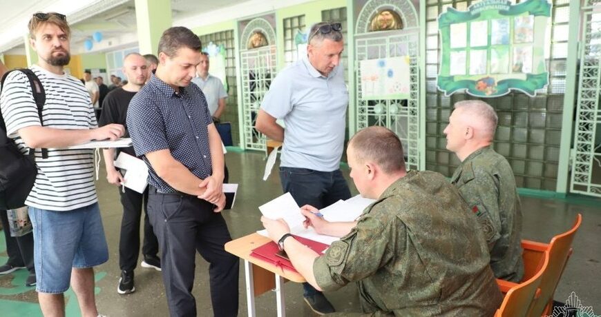 У Білорусі розпочалися несподівані військові навчання на тлі ультиматуму Зеленського.