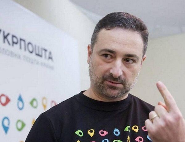 Об’їжджати доводиться: польська митниця вже 2 місяці зупиняє машини «Укрпошти»,…