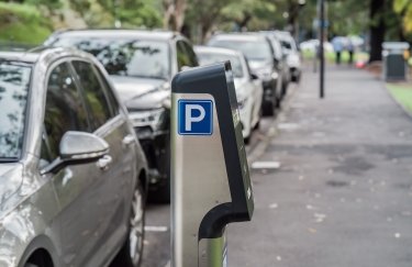 Плата за паркувальні місця збільшилася на 11%: місцеві скарбниці поповнилися&hellip;