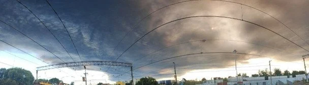 Після атаки дронів Москву затягнуло чорним димом. / © Exilenova+