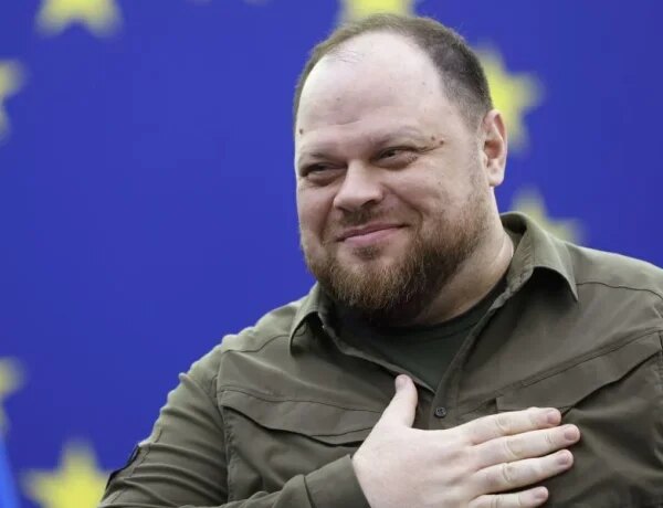 Руслан Стефанчук: знімки голови ВРУ до і після